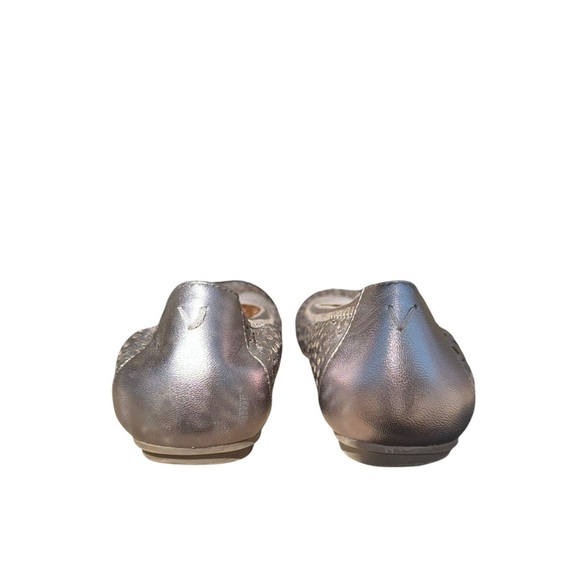 VIONIC Robyn Pewter Perforated Metallic Leather Ballet Flats Silver Shoes Sz 6.5 - Picture 5 of 12